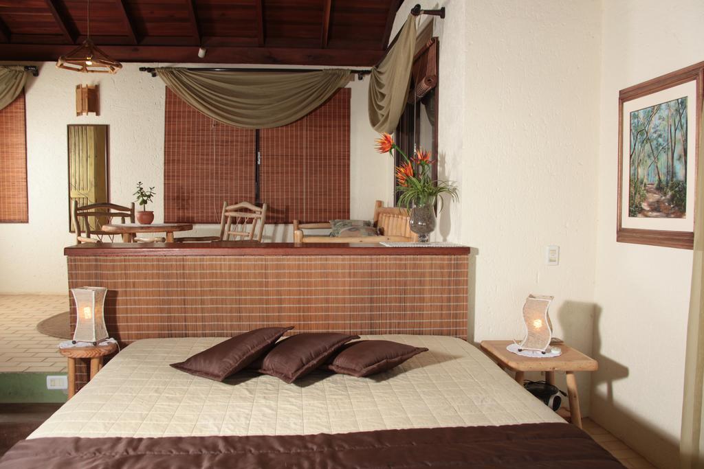 Bangalore Suites Гаропаба Номер фото